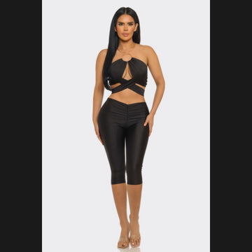 Tiya Twist Capri Pant Set