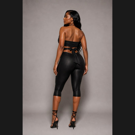 Tiya Twist Capri Set