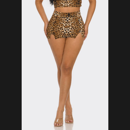 Fox Tales Shorts (Plus Size)
